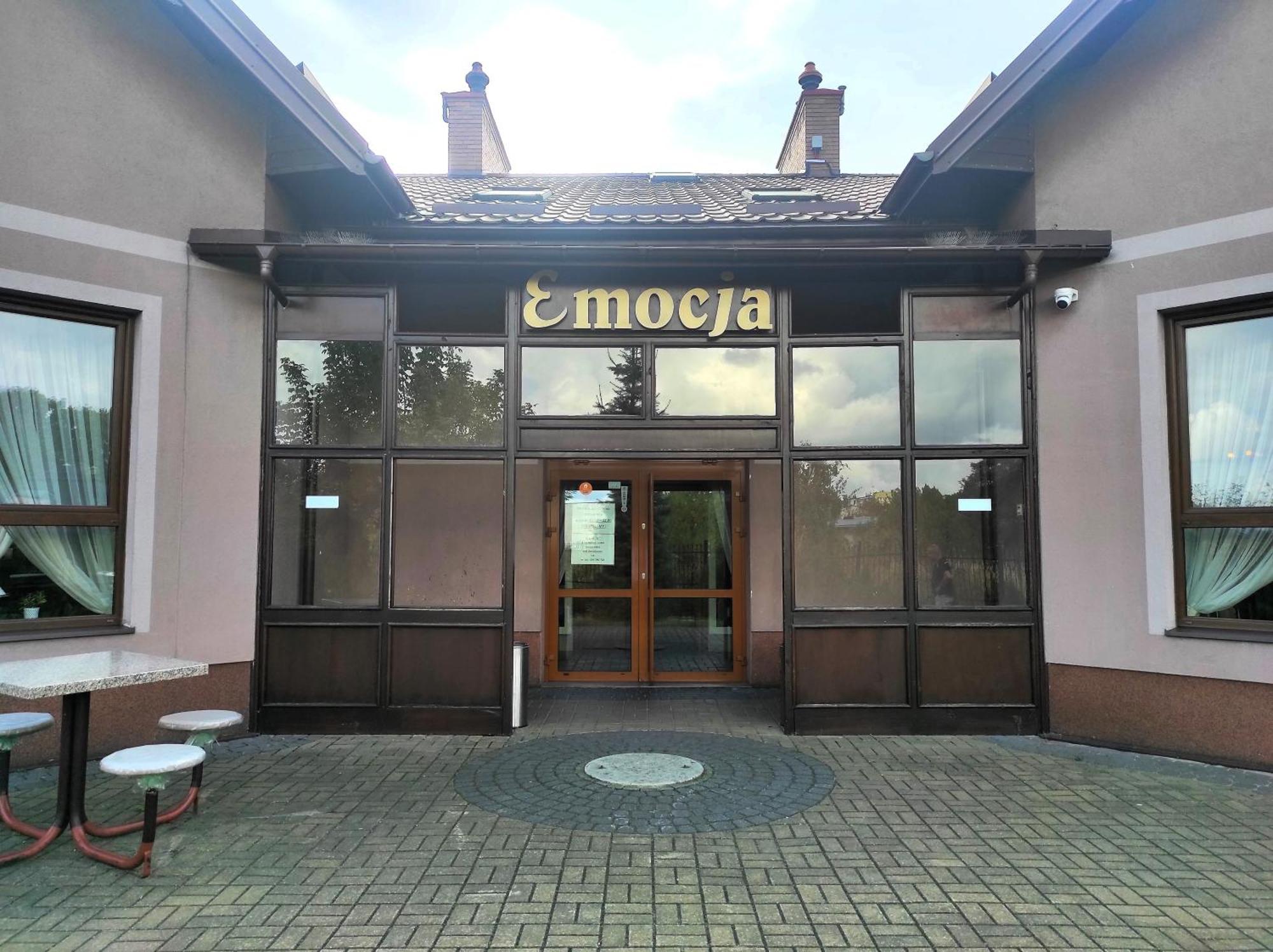 Pensjonat Emocja Leczna Ngoại thất bức ảnh